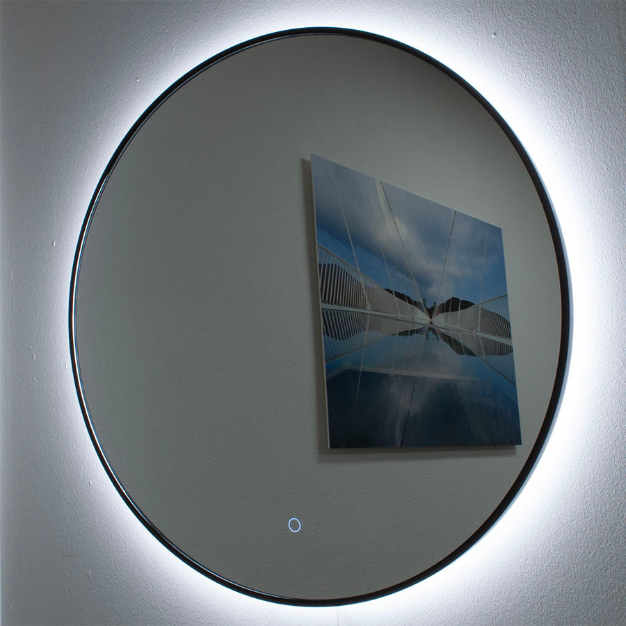 Ronde spiegel met zwart frame, met indirect LED verlichting en verwarming
